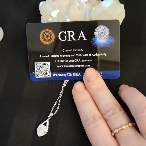 Elegant Sterling Silver Necklace with 
Mojssanite Pendant - Picture 5 of 6